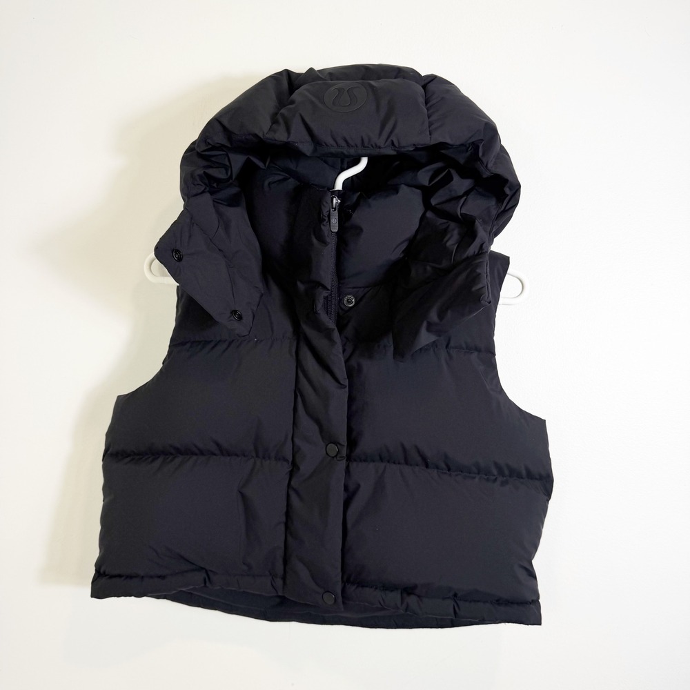 Lululemon Wunder Puff Vest Women Size 2 Black Cropped Hooded Puffer LW4CB9S